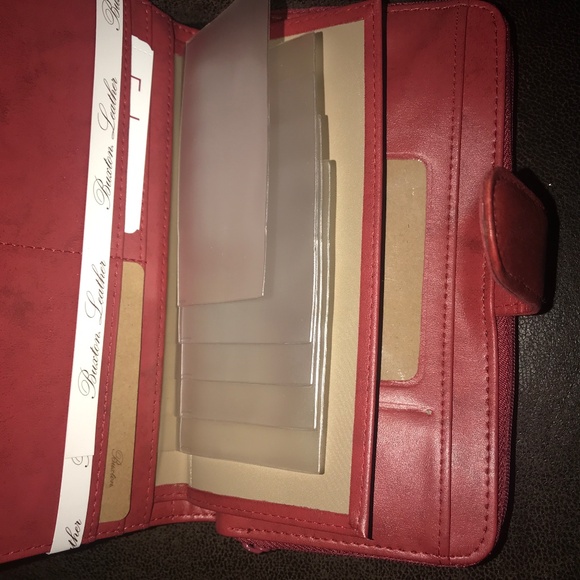 NWT Red Buxton leather ensemble clutch - Picture 5 of 6